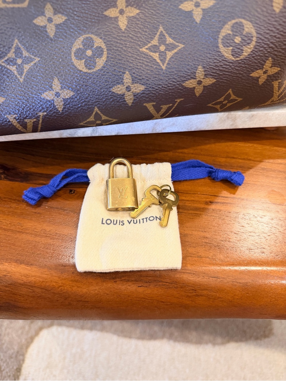 Louis Vuitton Speedy Bandouliere 30 Monogram Canvas - Picture 11 of 16
